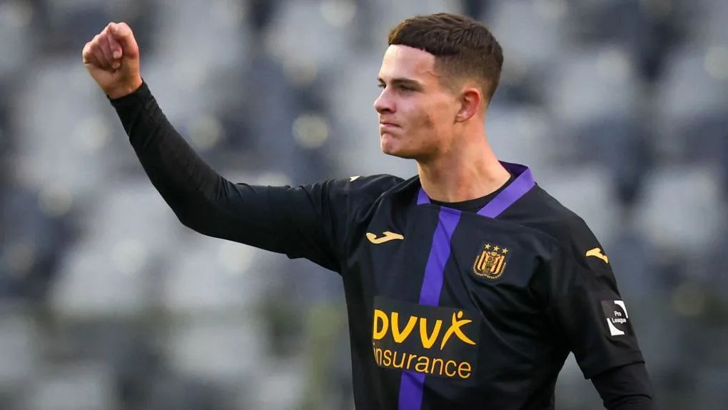 Sevilla Sign Scottish Striker Robbie Ure in £5.5m Transfer From IK Sirius